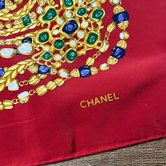 CHANEL Large 34" Scarf Jeweled Chain Bijoux Silk Red Gold Japan 1990s - Picture 3 of 6
